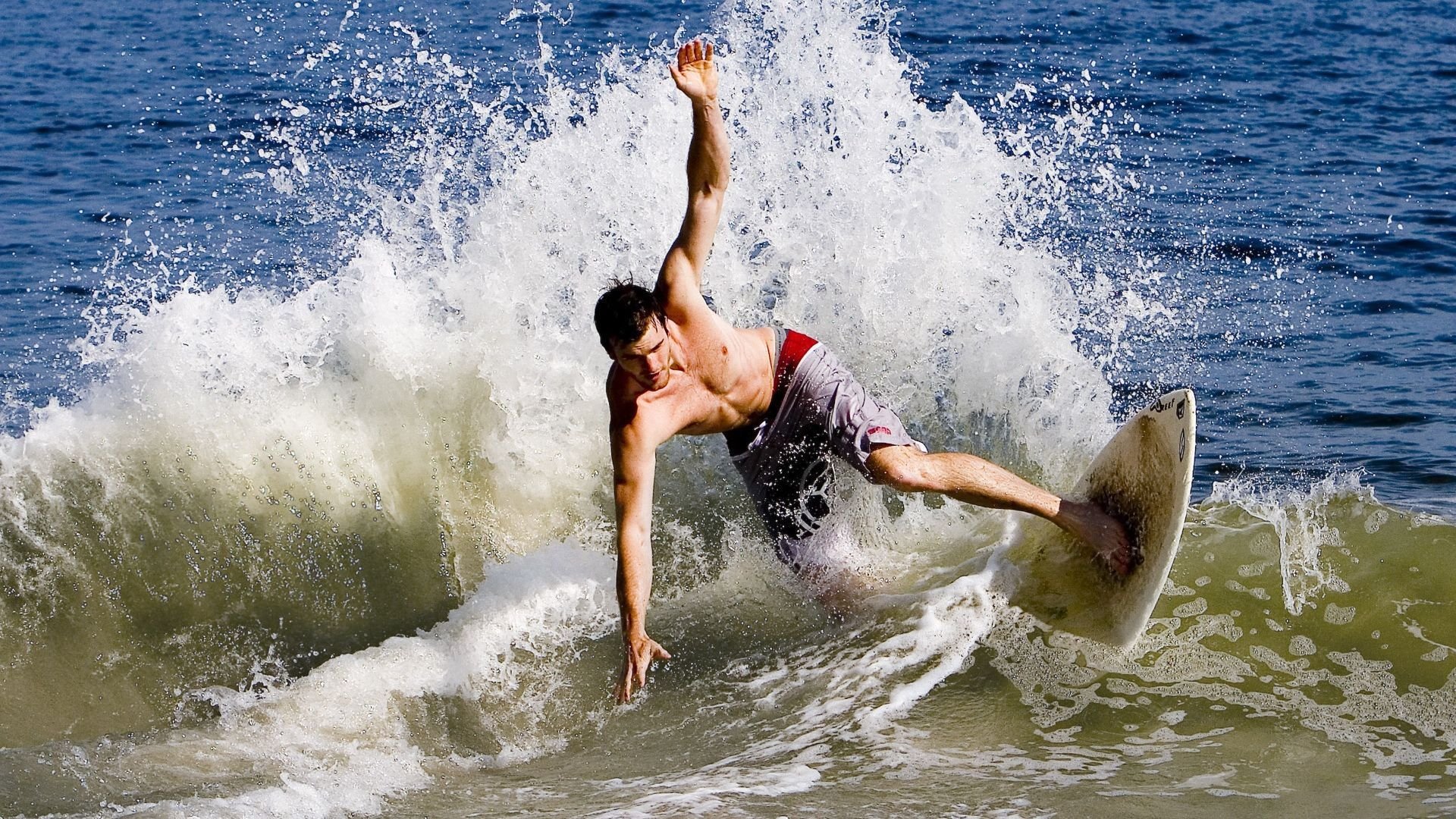 南非羚羊队的风格：以高效防守为基础，进攻瞬间爆发成致命打击